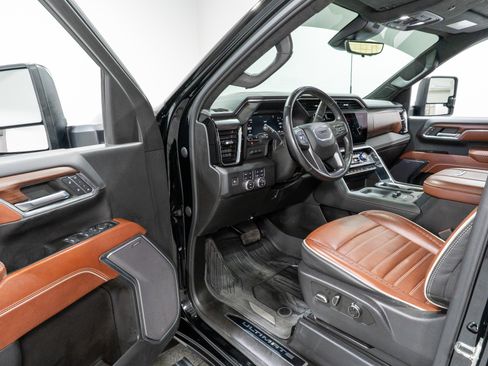 Used 2024 GMC Sierra 2500 Denali Ultimate w/ LPO, GMC Protection Package image 15