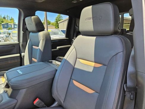 New 2026 GMC Sierra 2500 AT4 w/ Max Trailering Package AWD/4WD image 21