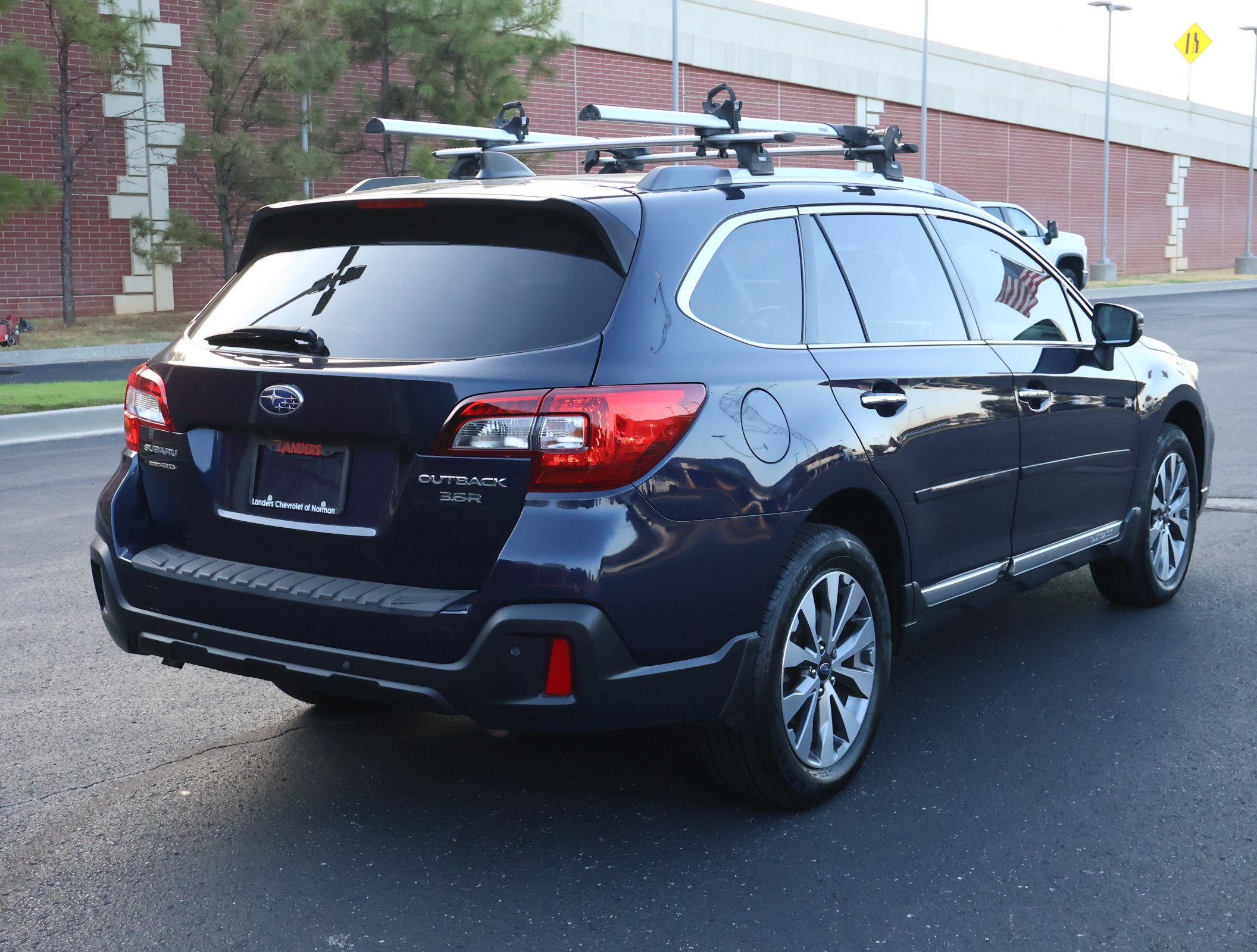Used 2018 Subaru Outback 3.6R Touring AWD/4WD image 36