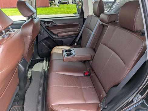 Used 2018 Subaru Forester 2.5i Touring AWD/4WD image 22