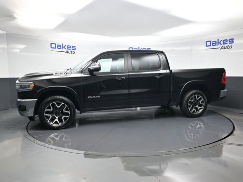 Used 2025 RAM 1500 Laramie AWD/4WD image 5