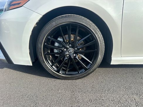 Used 2023 Toyota Camry XSE image 12