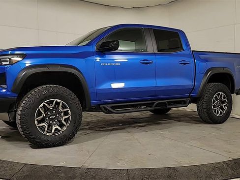 Certified 2024 Chevrolet Colorado ZR2 w/ ZR2 Convenience Package III image 3