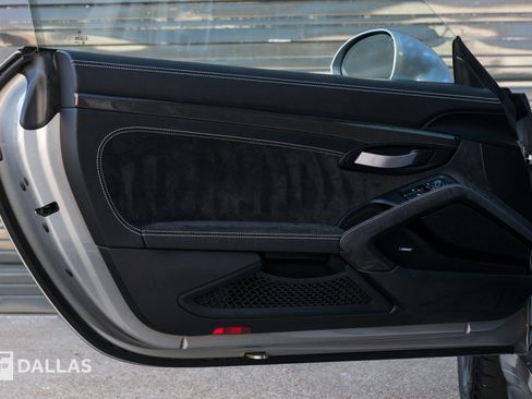 Used 2019 Porsche 911 GT3 RS image 23