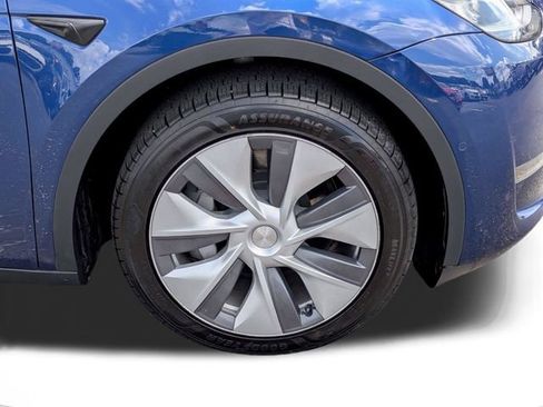 Used 2022 Tesla Model Y Long Range AWD/4WD image 10