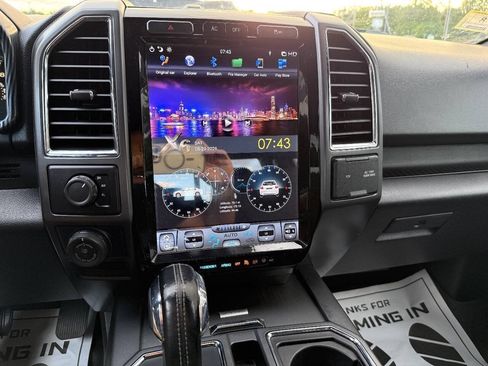 Used 2016 Ford F150 XLT w/ Equipment Group 302A Luxury AWD/4WD image 18