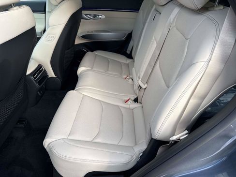 New 2026 Genesis GV70 2.5T Select AWD/4WD image 13