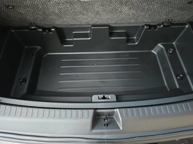 New 2026 Chevrolet Traverse RS FWD image 17