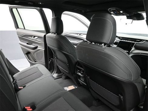 New 2025 Jeep Grand Cherokee Laredo X image 21