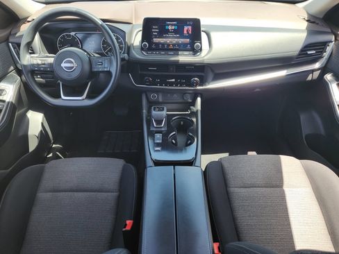 Used 2023 Nissan Rogue SV FWD image 19
