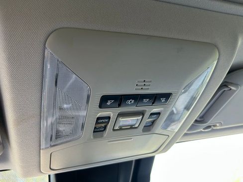 Used 2020 Toyota RAV4 XLE Premium image 30