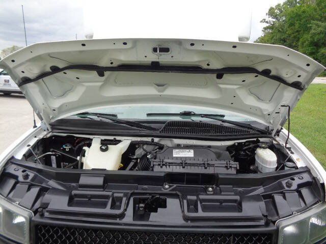 Used 2021 Chevrolet Express 3500 w/ Power Convenience Package RWD image 27