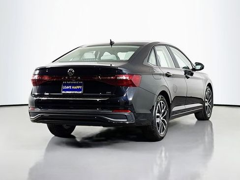 New 2026 Volkswagen Jetta SE image 7