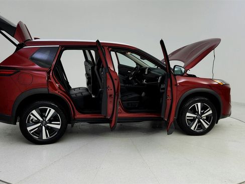 Used 2024 Nissan Rogue SL w/ SL Premium Package image 24