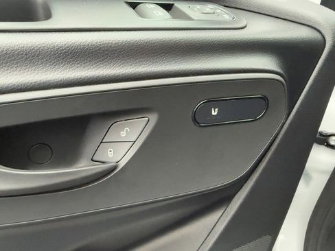 New 2025 Mercedes-Benz Sprinter 2500 image 16
