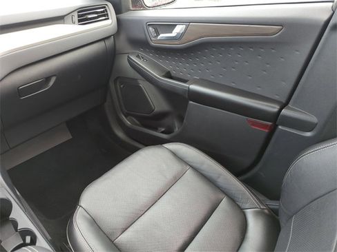 Used 2020 Ford Escape Titanium w/ Titanium Premium Package 2.0 image 22