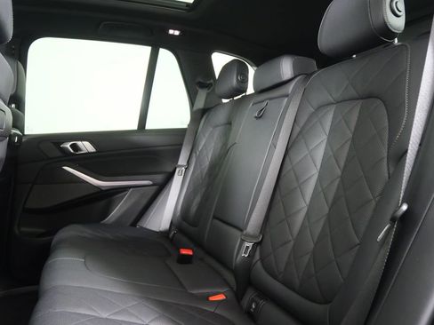 Used 2024 BMW X5 xDrive40i AWD/4WD image 14