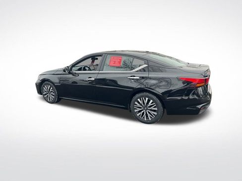 Certified 2024 Nissan Altima 2.5 SV image 46