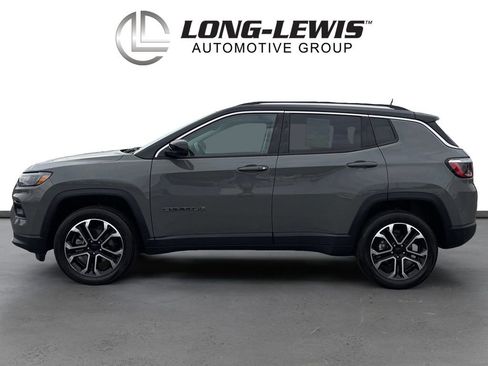 Used 2022 Jeep Compass Limited image 2