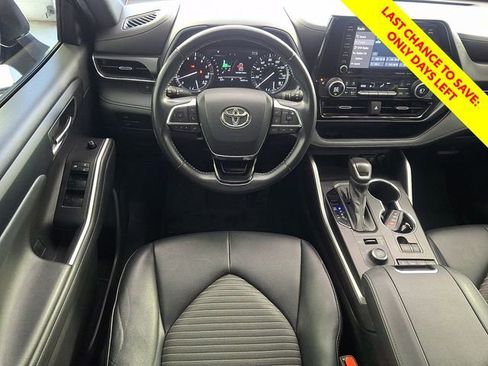 Certified 2021 Toyota Highlander XSE AWD/4WD image 13