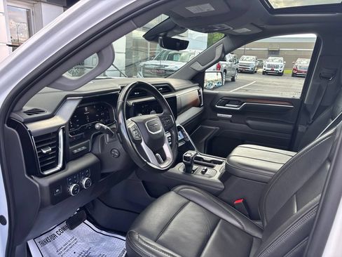 Used 2025 GMC Sierra 1500 Denali w/ Technology Package AWD/4WD image 13