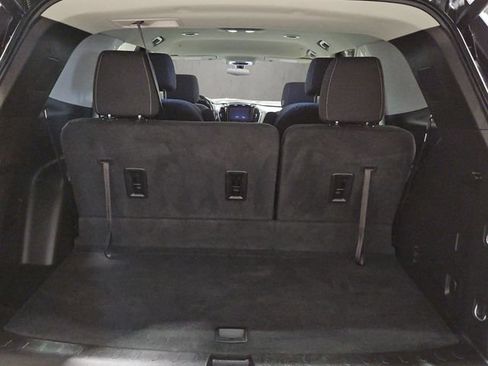 Used 2019 Chevrolet Traverse LT FWD image 23