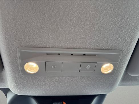 Used 2026 Nissan Kicks SV FWD image 28