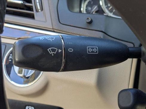 Used 2011 Mercedes-Benz E 550 Cabriolet image 6