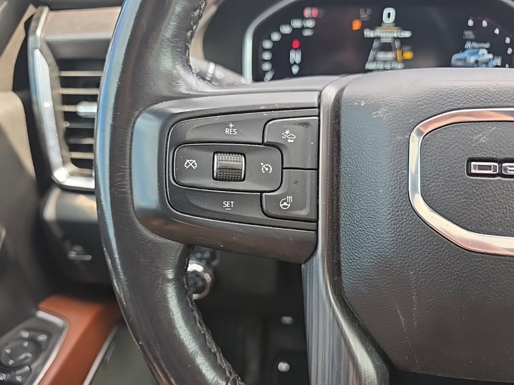 Used 2024 GMC Sierra 2500 Denali Ultimate AWD/4WD image 18