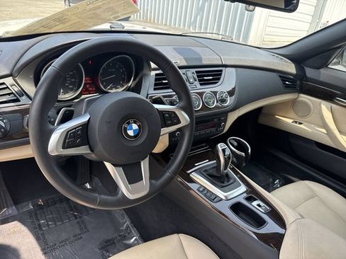 Used 2013 BMW Z4 sDrive28i RWD image 13
