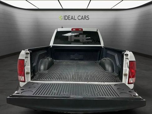 Used 2017 RAM 1500 Big Horn RWD image 13