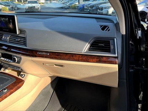 Used 2018 Audi Q5 2.0T Premium Plus w/ Premium Plus Package AWD/4WD image 19