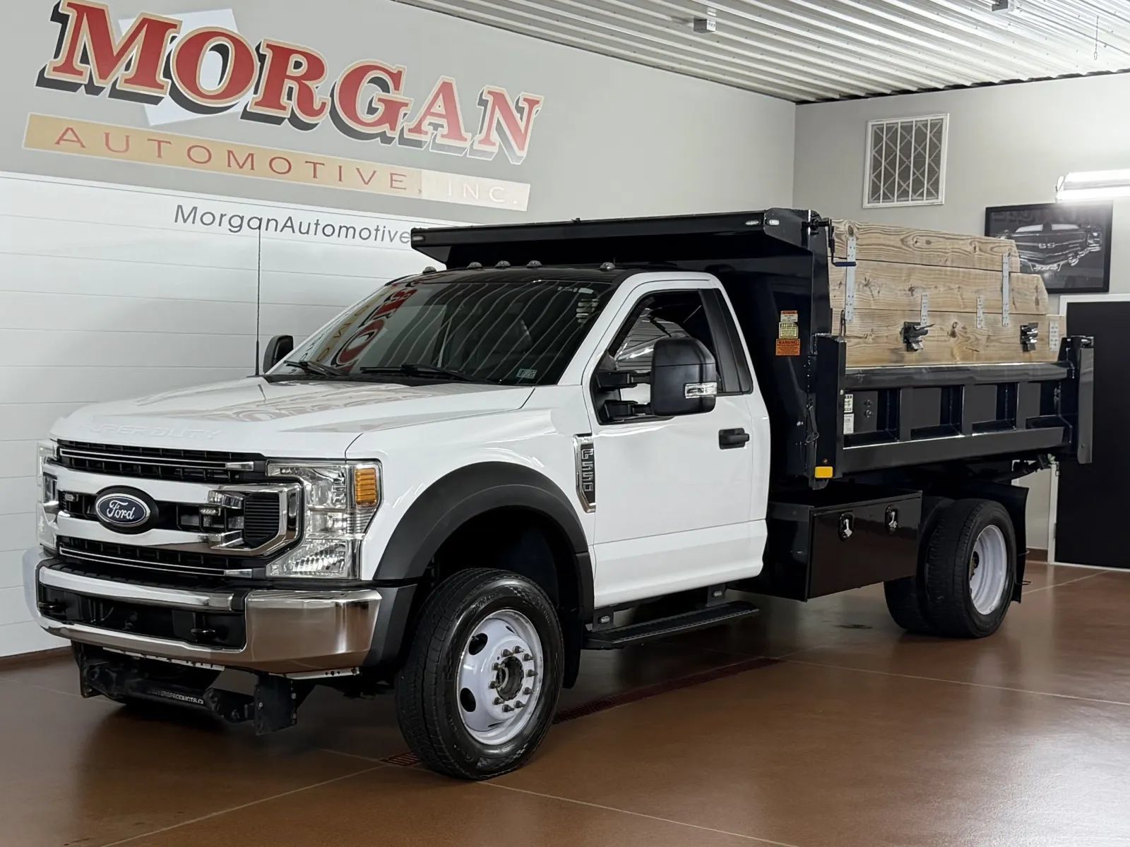 Used 2022 Ford F550 4x4 Regular Cab Super Duty image 8