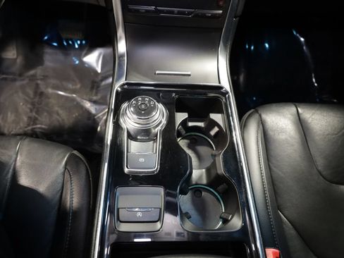 Used 2019 Ford Edge Titanium AWD/4WD image 26