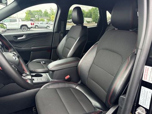 Used 2025 Ford Escape ST-Line AWD/4WD image 18