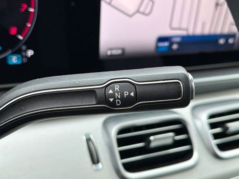 Used 2024 Mercedes-Benz GLE 350 4MATIC image 25