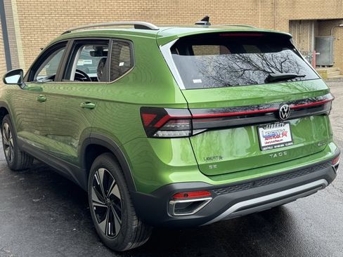 New 2026 Volkswagen Taos SE AWD/4WD image 22