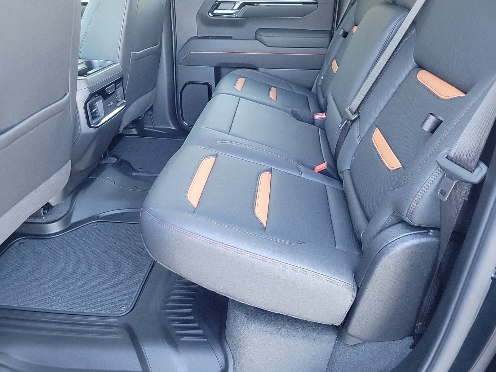 New 2026 GMC Sierra 1500 AT4 w/ AT4 Premium Package AWD/4WD image 12