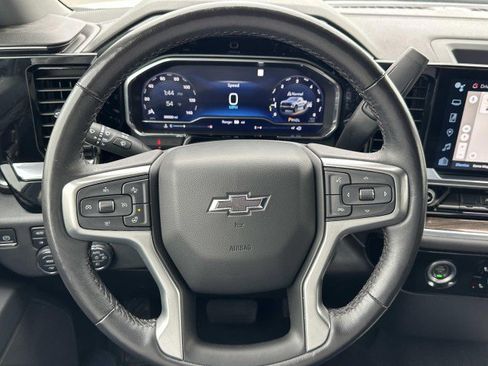 Used 2022 Chevrolet Silverado 1500 LT Trail Boss w/ Protection Package image 11