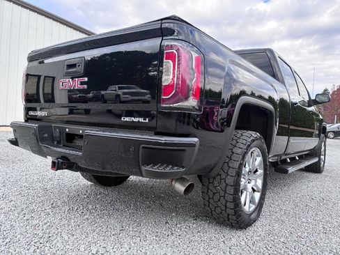 Used 2017 GMC Sierra 1500 Denali image 5