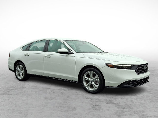 Used 2023 Honda Accord LX image 3