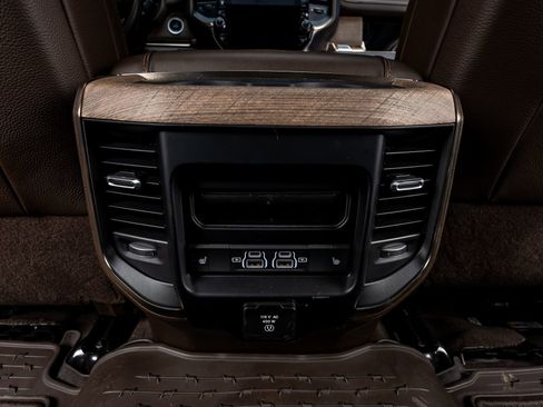 Used 2026 RAM 2500 Limited image 32