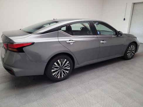 Used 2023 Nissan Altima 2.5 SV image 10