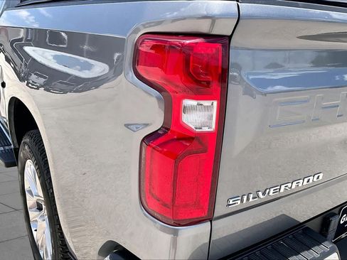Used 2022 Chevrolet Silverado 1500 LTZ w/ LTZ Premium Texas Edition AWD/4WD image 29