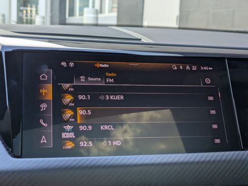 Used 2024 Audi e-tron GT Premium Plus w/ Executive Package image 18