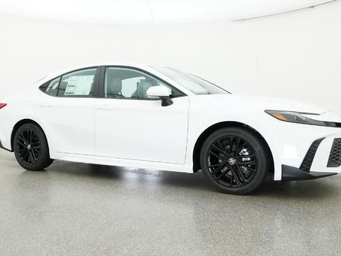 New 2026 Toyota Camry SE image 61