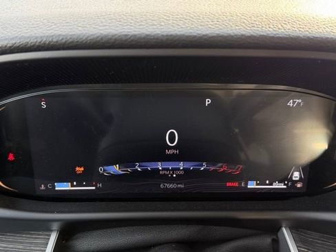 Used 2024 Jeep Wagoneer L Series II w/ Flexible Seating Group image 15