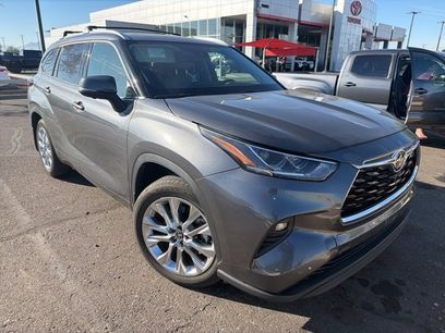 Certified 2025 Toyota Highlander Limited