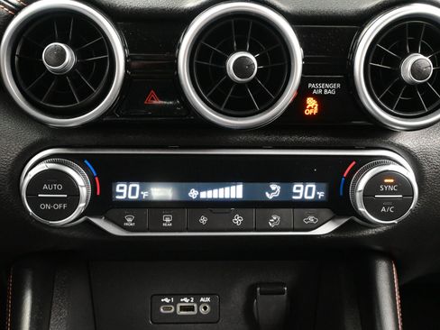 Used 2022 Nissan Sentra SR w/ Midnight Edition image 19