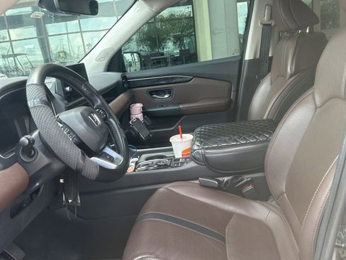Used 2023 Honda Pilot Elite image 10